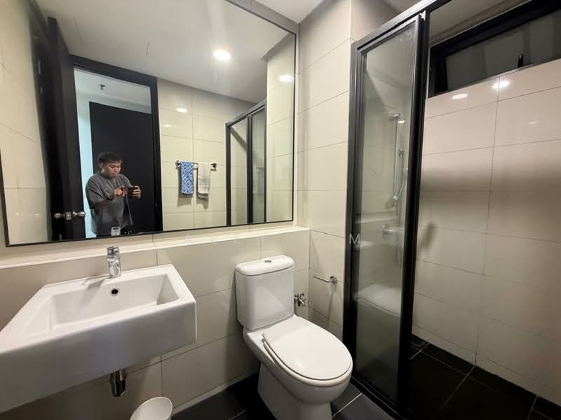 Servis Apartment untuk Disewa di The Tamarind - Alex Lim - Bathroom - PropertyGuru.com.my