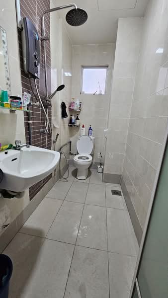 Apartment for Rent at Pangsapuri Damai - Darren Tan - Bathroom - PropertyGuru.com.my