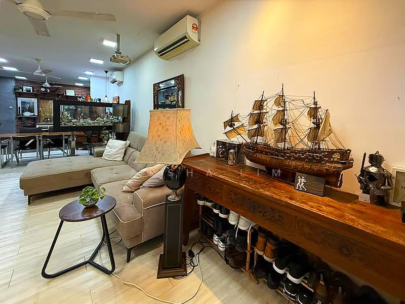 Mutiara Damansara untuk Untuk Dijual - RM 2,250,000, Mac 2026 - Living Room - PropertyGuru.com.my