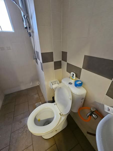 Apartment for Sale at Seri Pinang - John Tee - Bathroom - PropertyGuru.com.my