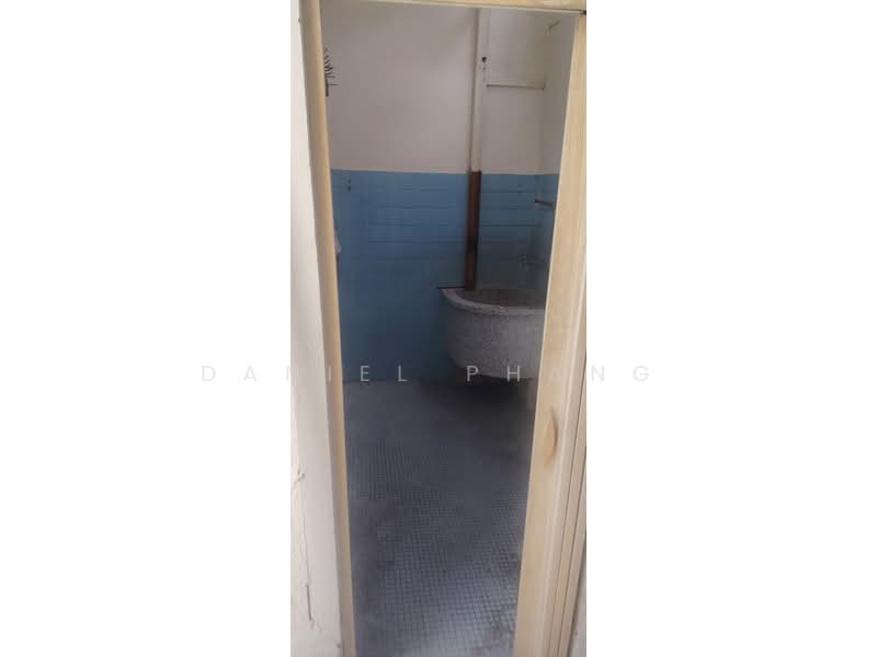 Shop for Rent in George Town (Penang) - Daniel Phang - Bathroom - PropertyGuru.com.my