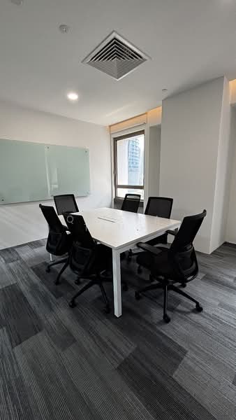 Office for Rent in KLCC (KL City Centre) - Queena Tang - Interior - PropertyGuru.com.my