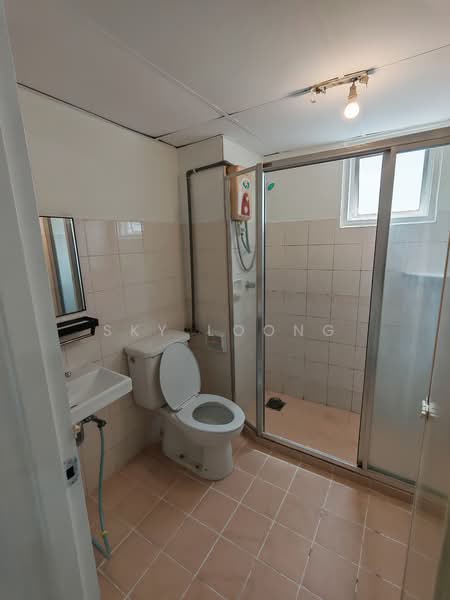 Condominium for Rent at Pantai Hillpark 2 - Sky Loong - Bathroom - PropertyGuru.com.my
