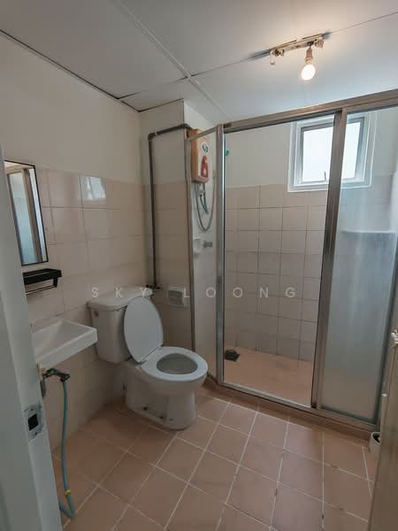 Condominium for Rent at Pantai Hillpark 2 - Sky Loong - Bathroom - PropertyGuru.com.my