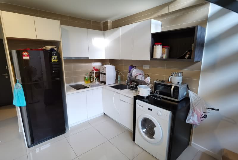 Service Residence for Sale at D'Latour - Eric Tang - Kitchen - PropertyGuru.com.my