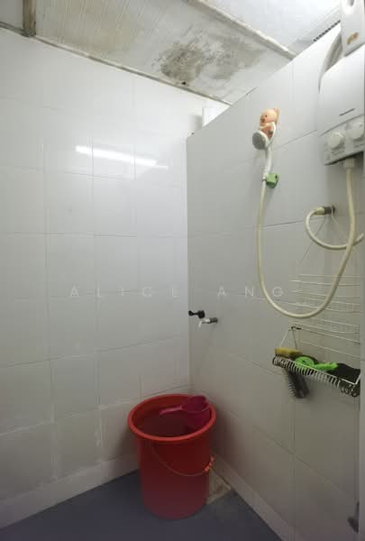 Kulai Kulais Kulais Kulais Kulais untuk Untuk Dijual - RM 328,000, Apr 2026 - Bathroom - PropertyGuru.com.my