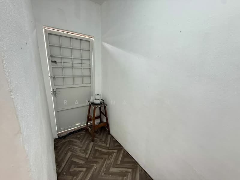 Taman Bukit Beruang untuk Untuk Disewa - RM 1,200 /bulan, Mac 2026 - Entrance - PropertyGuru.com.my