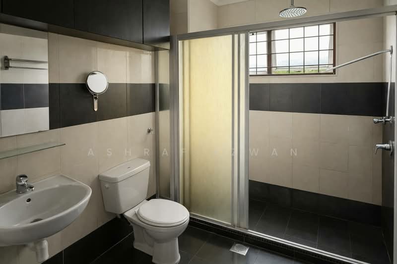 Terraced House for Sale in Shah Alam (Selangor) - Ashraf Azwan - Bathroom - PropertyGuru.com.my