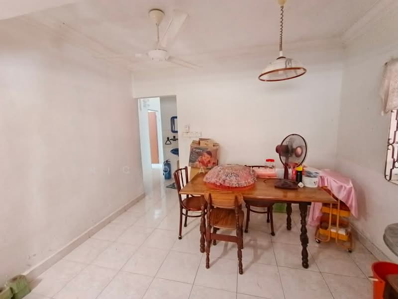 Semi-Detached House for Rent in Taman Serene (Johor Bahru) - Nicholas Low - Dining Room - PropertyGuru.com.my
