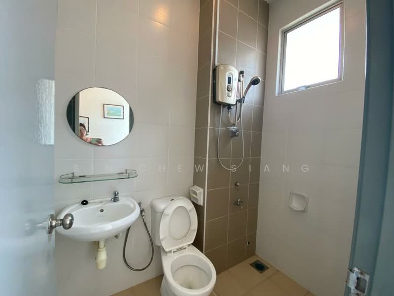 2-storey Terraced House for Sale in Taman Seri Austin (Tebrau) - Sin Chew Siang - Bathroom - PropertyGuru.com.my