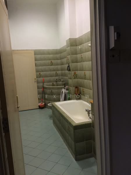 2-storey Terraced House for Sale in Taman Midah (Cheras) - Lex How - Bathroom - PropertyGuru.com.my