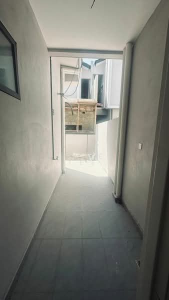 Cluster House for Sale in Taman Tasik Indah (Kluang) - Shanel Tee - Exterior - PropertyGuru.com.my