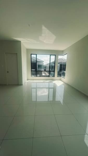 Cluster House for Sale in Taman Tasik Indah (Kluang) - Shanel Tee - Interior - PropertyGuru.com.my