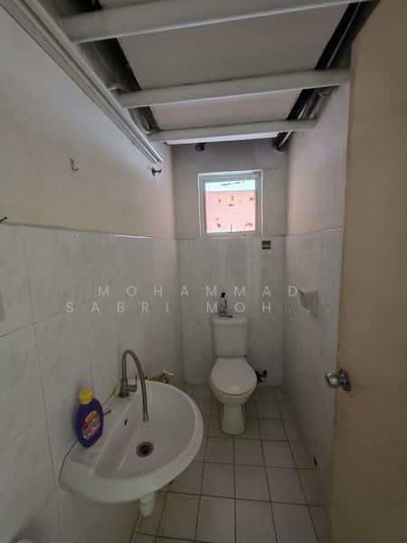 Shop / Office for Sale in Bangi Sentral (Bandar Baru Bangi) - Mohammad Sabri Mohd Khir - Bathroom - PropertyGuru.com.my