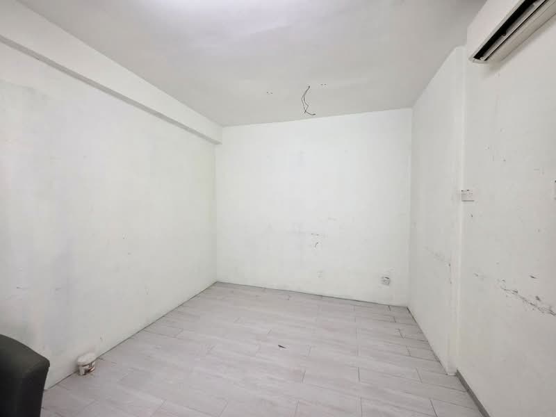 Shop / Office for Sale in Bangi Sentral (Bandar Baru Bangi) - Mohammad Sabri Mohd Khir - Interior - PropertyGuru.com.my