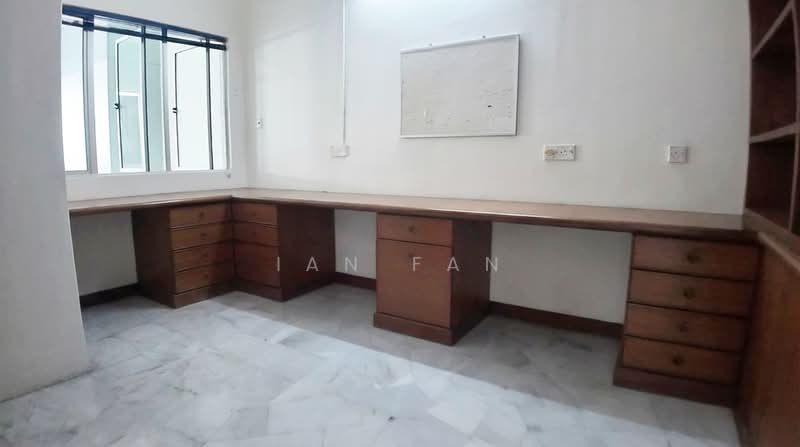SS 23, Taman Sea untuk Untuk Dijual - RM 1,500,000, Apr 2026 - Study - PropertyGuru.com.my