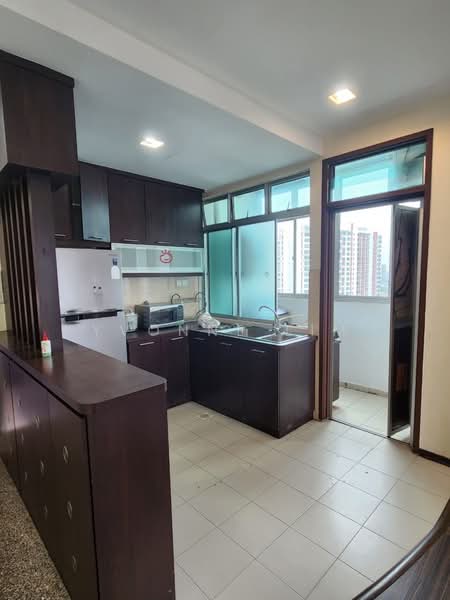 Apartment for Rent at Lake View Suites - Yvonne Lim - Kitchen - PropertyGuru.com.my