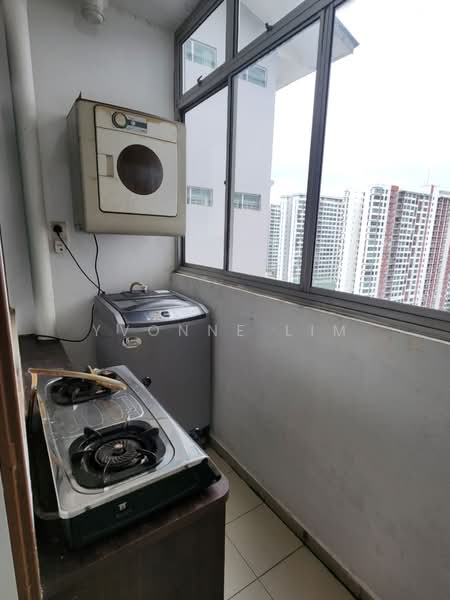 Apartment for Rent at Lake View Suites - Yvonne Lim - wet kitchen - PropertyGuru.com.my