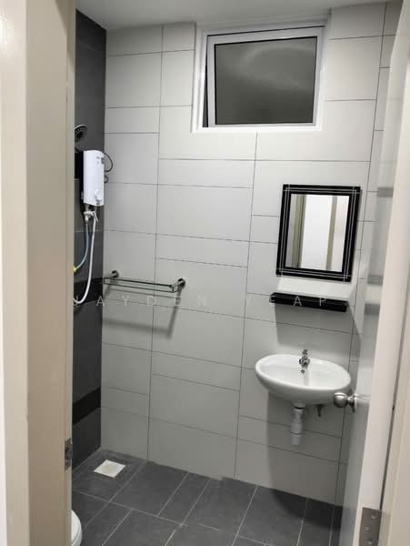 The Sky @ Tripark untuk Untuk Disewa - RM 1,900 /bulan, Apr 2026 - Bathroom - PropertyGuru.com.my