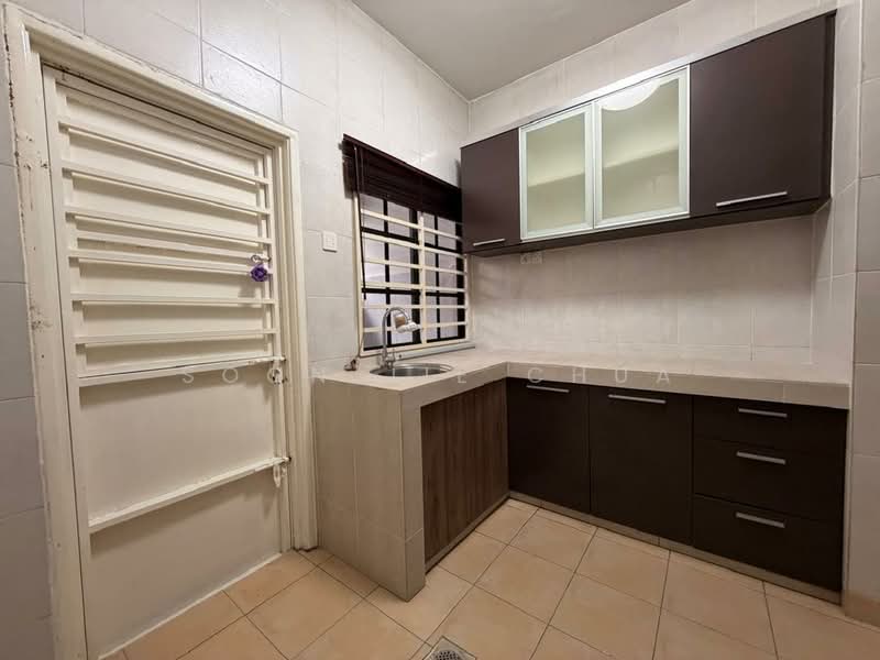 Rumah Teres 2-Tingkat untuk Dijual di Bandar Damai Perdana (Cheras) - Soon Jie Chua - Dry Kitchen - PropertyGuru.com.my