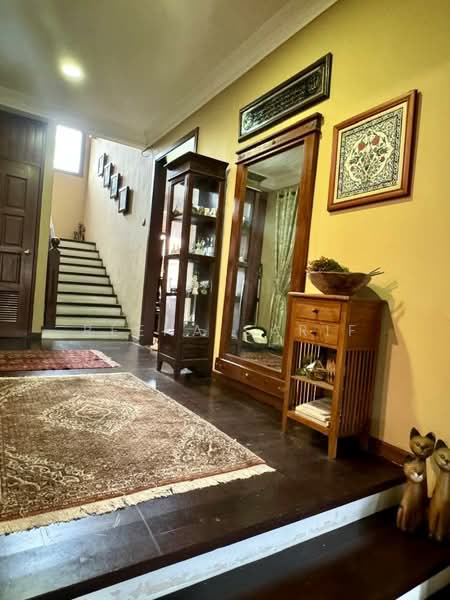 Bungalow for Sale in Shah Alam (Selangor) - Reena Sarif - Entrance - PropertyGuru.com.my
