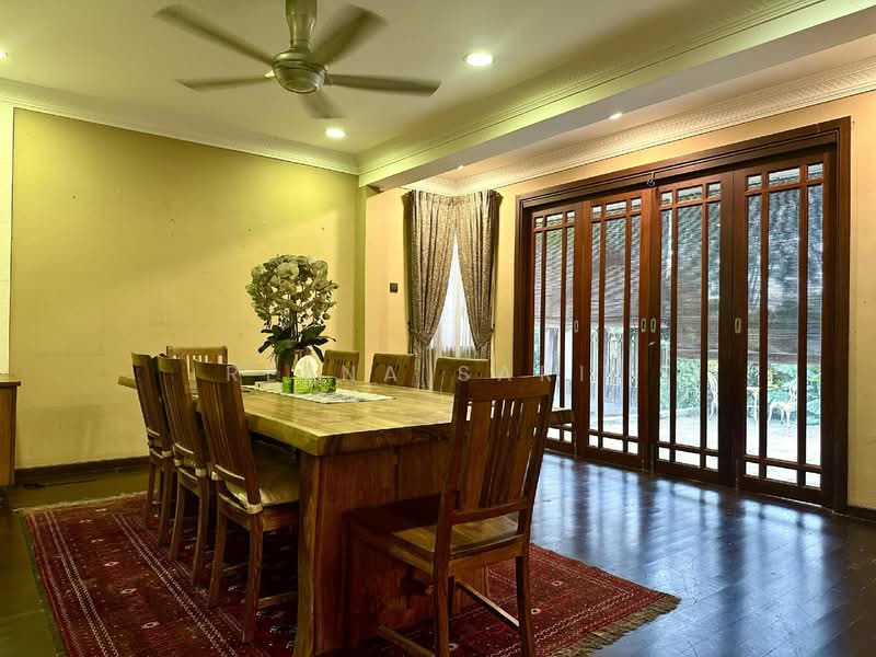 Bungalow for Sale in Shah Alam (Selangor) - Reena Sarif - Dining Room - PropertyGuru.com.my