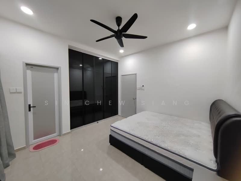 2-storey Terraced House for Sale in Taman Daya (Johor Bahru) - Sin Chew Siang - Bedroom - PropertyGuru.com.my