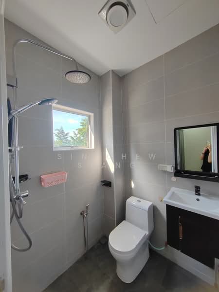 2-storey Terraced House for Sale in Taman Daya (Johor Bahru) - Sin Chew Siang - Bathroom - PropertyGuru.com.my