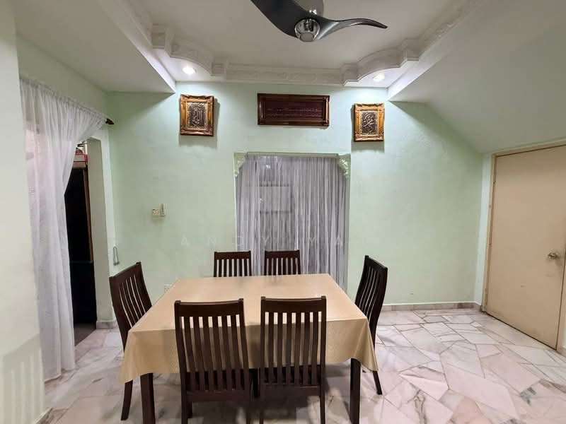 Cluster House for Sale in Bandar Tasik Puteri (Rawang) - Andy Yap - Dining Room - PropertyGuru.com.my