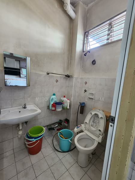 Taman Austin Perdana untuk Untuk Disewa - RM 2,500 /bulan, Apr 2026 - Bathroom - PropertyGuru.com.my