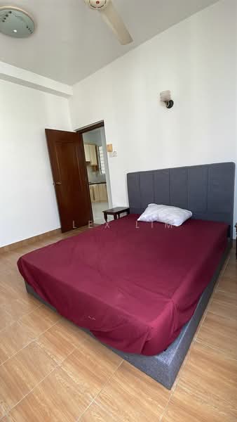 Condominium for Rent at Gurney Park Condominium - Alex Lim - Bedroom - PropertyGuru.com.my