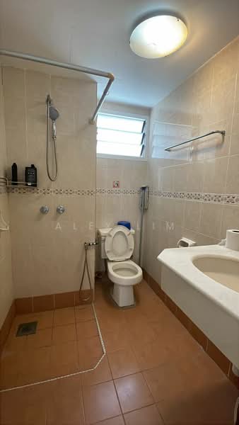 Condominium for Rent at Gurney Park Condominium - Alex Lim - Bathroom - PropertyGuru.com.my