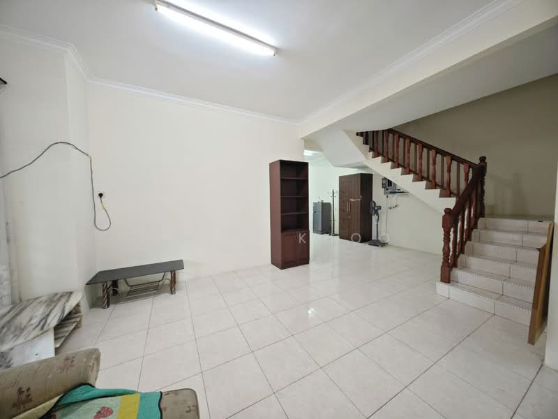 First Garden untuk Untuk Dijual - RM 590,000, Mac 2026 - Living Room - PropertyGuru.com.my