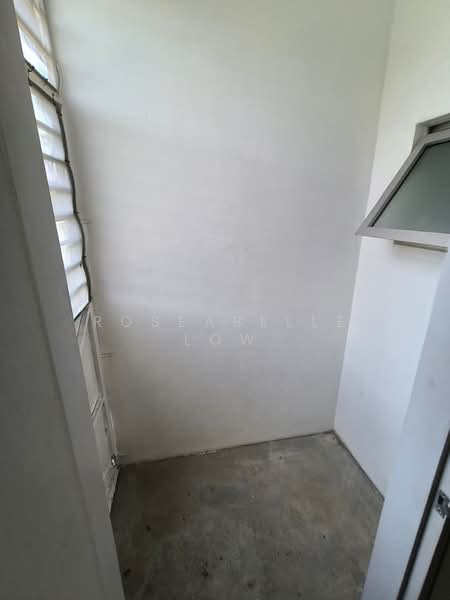Rumah Teres 2-Tingkat untuk Dijual di Cybersouth (Dengkil) - Roseabelle Low - Balcony - PropertyGuru.com.my