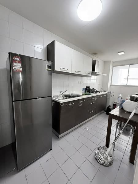 Condominium for Sale at Ujana Executive Apartment - Michelle Fong - Kitchen - PropertyGuru.com.my