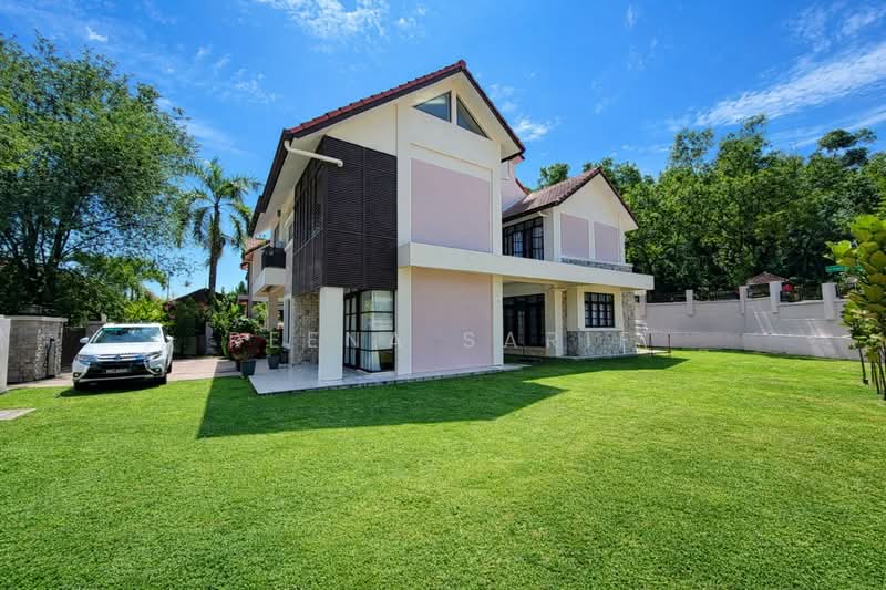 Bungalow for Sale in Bukit Jelutong (Shah Alam) - Reena Sarif - Exterior - PropertyGuru.com.my