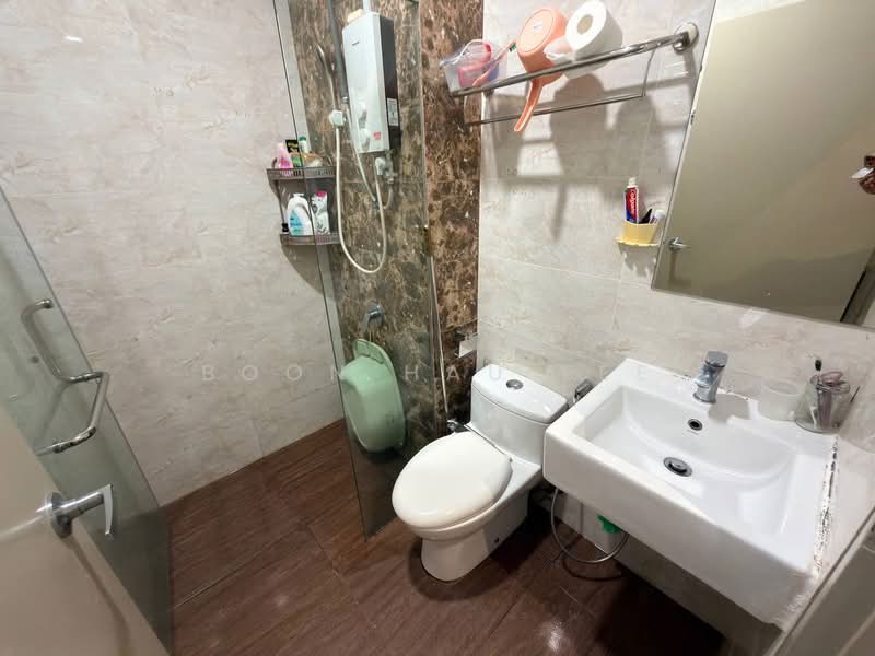 Condominium for Sale at Laguna Heights (Bukit Laguna) - Boon Hau Lee - Bathroom - PropertyGuru.com.my
