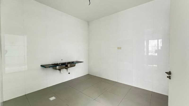 Taman Nadayu 92, Kajang untuk Untuk Dijual - RM 1,300,000, Mac 2026 - Kitchen - PropertyGuru.com.my