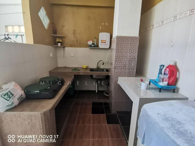 Cluster House for Rent in Bukit Indah (Iskandar Puteri (Nusajaya)) - Michelle Fong - Kitchen - PropertyGuru.com.my