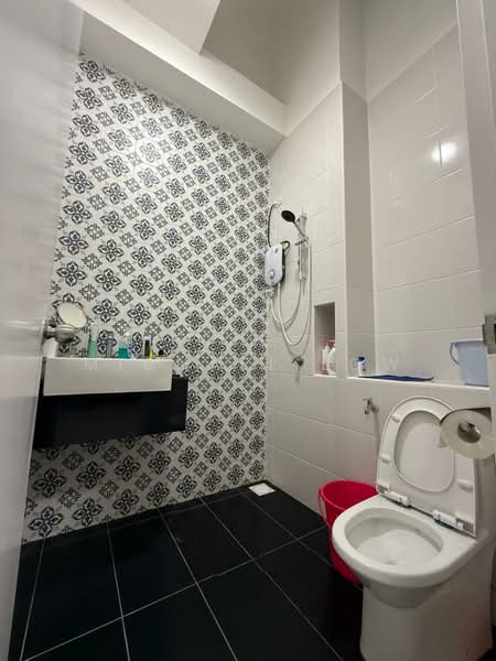 2-storey Terraced House for Sale in Kota Masai (Pasir Gudang) - Michael Low - Bathroom - PropertyGuru.com.my