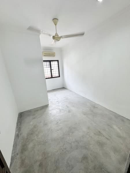 2-storey Terraced House for Sale in Taman Mount Austin (Tebrau) - Yik Tat - Interior - PropertyGuru.com.my