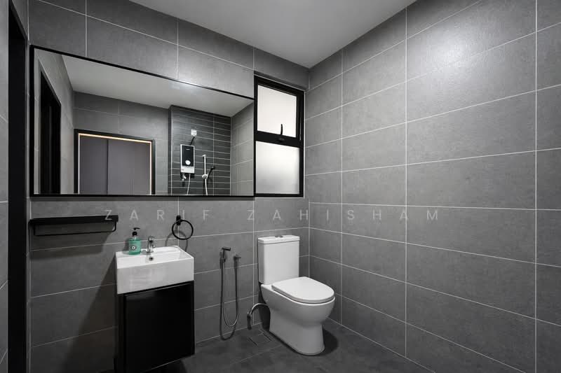 2-storey Terraced House for Sale in Sepang (Selangor) - Zarif Zahisham - Bathroom - PropertyGuru.com.my