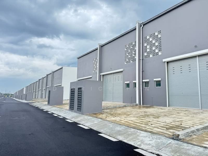 Terrace Factory for Rent in Kulai (Johor) - Derrick Tan - Exterior - PropertyGuru.com.my
