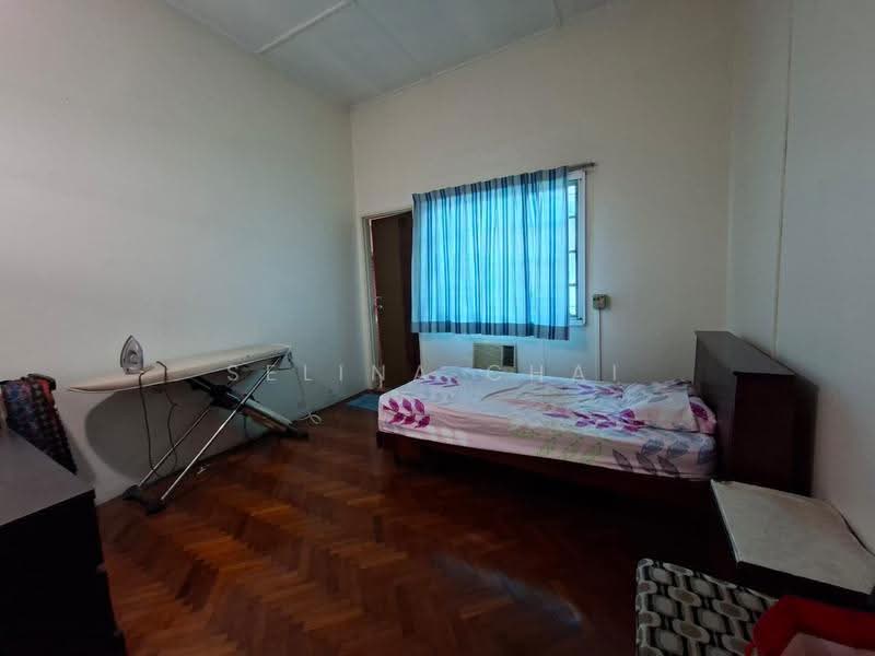 Commercial Bungalow for Sale in Petaling Jaya (Selangor) - Selina Chai - Bedroom - PropertyGuru.com.my