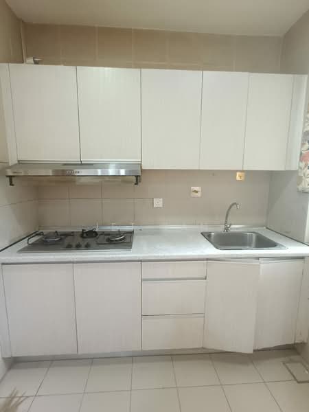 Condominium for Rent at Sri Putramas III / Royal Regent - Jet Tan - Kitchen - PropertyGuru.com.my