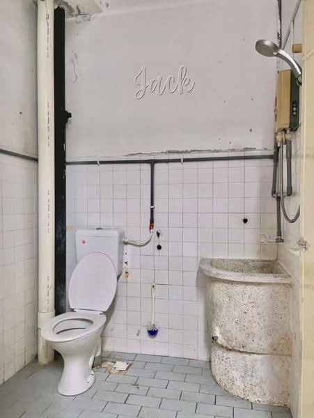 Raja Uda untuk Untuk Dijual - RM 699,999, Mac 2026 - Bathroom - PropertyGuru.com.my