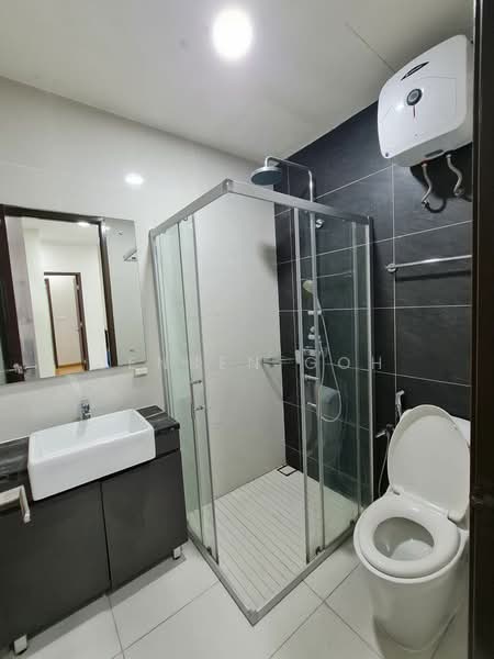 Amberside @ Country Garden Danga Bay untuk Untuk Disewa - RM 2,300 /bulan, Apr 2026 - Bathroom - PropertyGuru.com.my