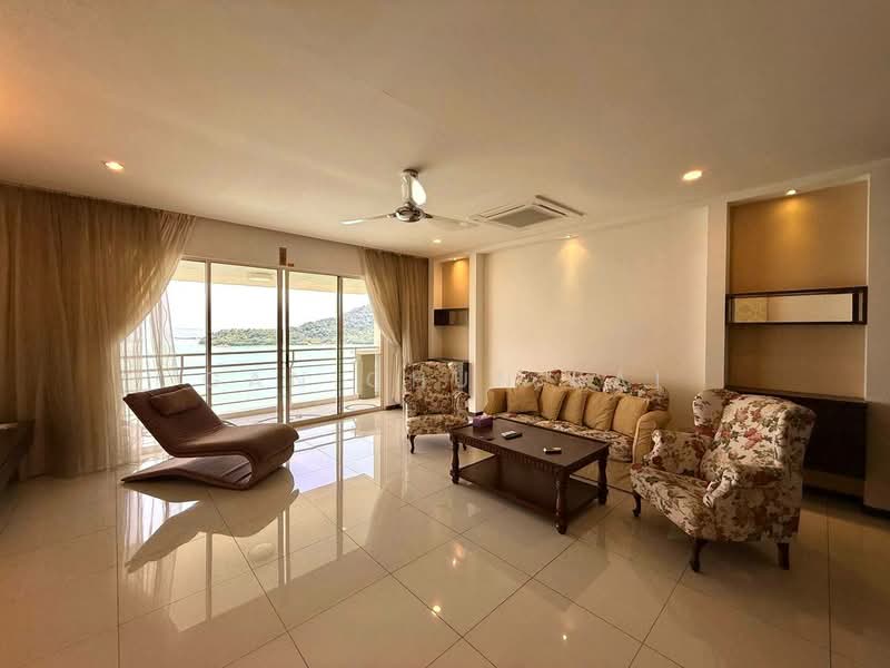 Condominium for Rent at Putra Marine Resort - Gan Chun Kai - Living Room - PropertyGuru.com.my