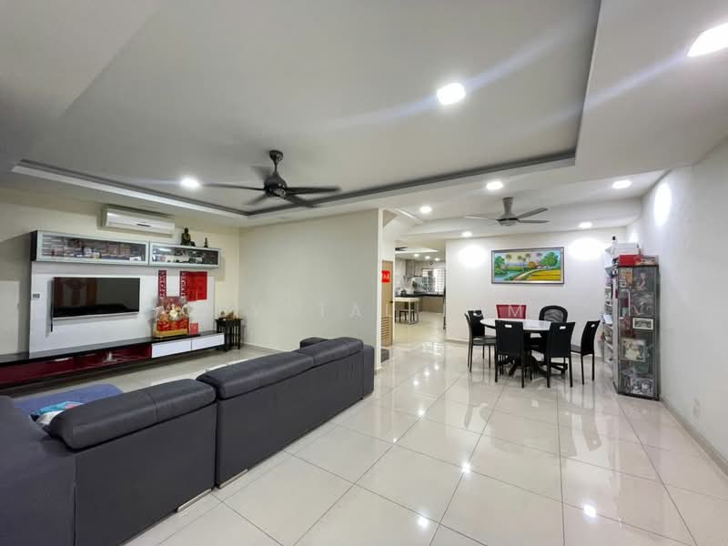 Taman Petaling untuk Untuk Dijual - RM 1,250,000, Mac 2026 - Living Room - PropertyGuru.com.my