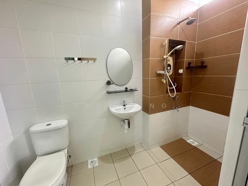 Townhouse for Sale in Taman Sutera Utama (Skudai) - Jack Ting - Bathroom - PropertyGuru.com.my